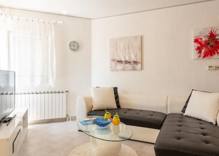 Апартаменты Max By Guide *