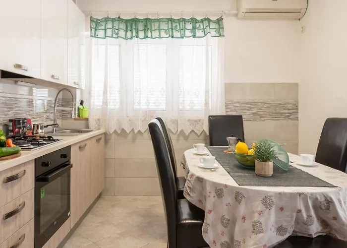 Апартаменты Max By Guide Риека