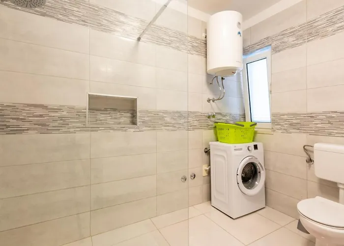 Max By Guide Риека